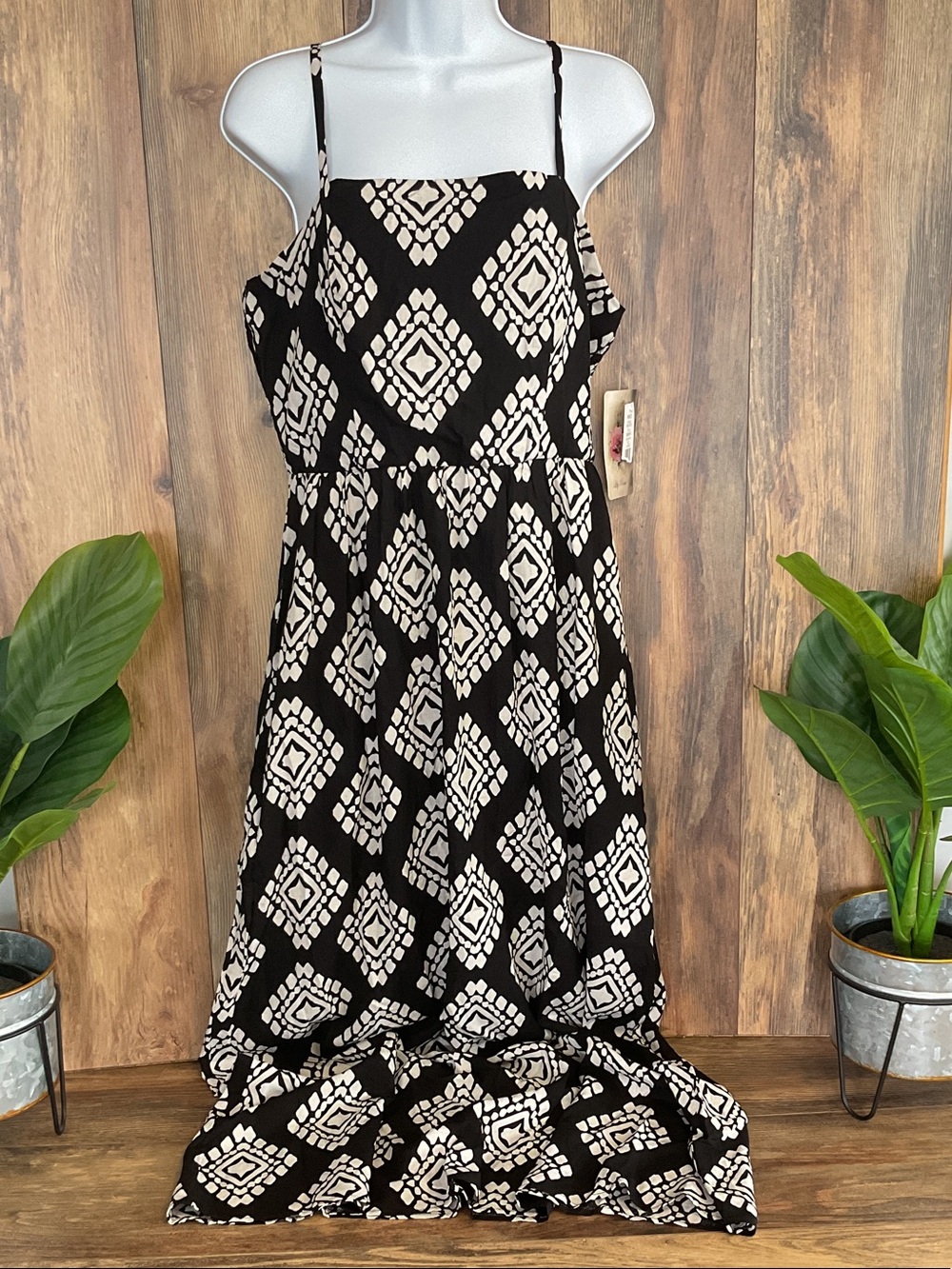 Lily Rose Black and Cream Geometric-Print Maxi Dress XL C222